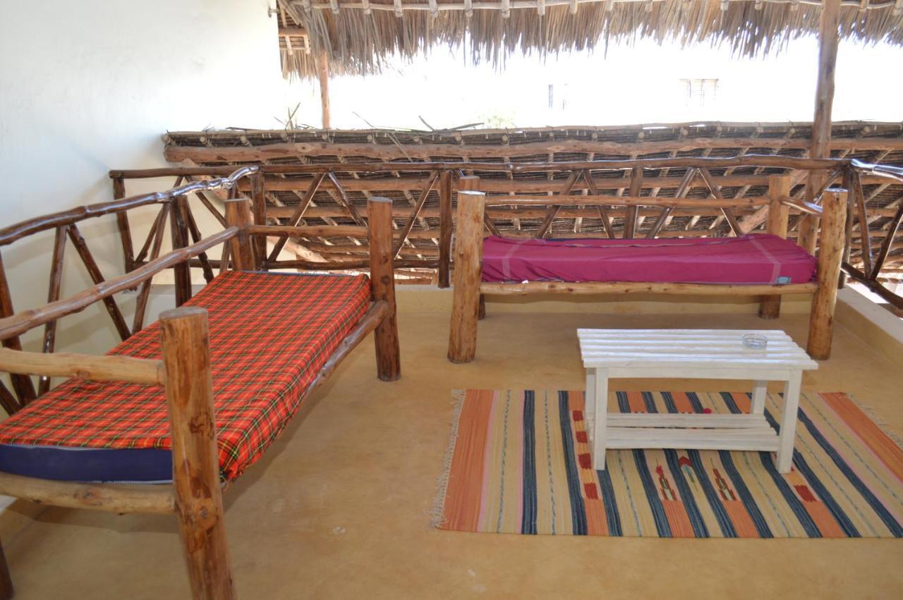 Pole Pole Beach House Watamu Exteriör bild